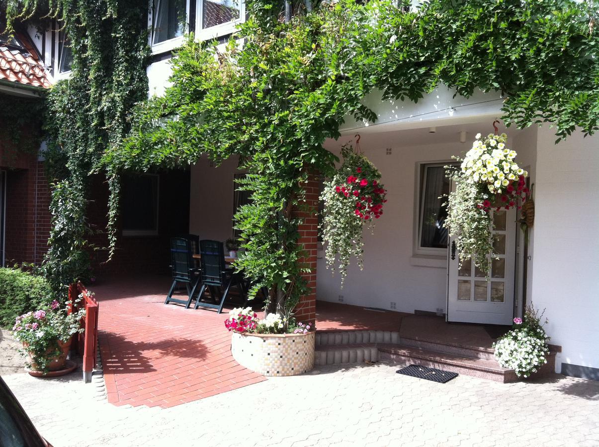 Landhotel Heiner Meyer Wahrenholz Exterior foto
